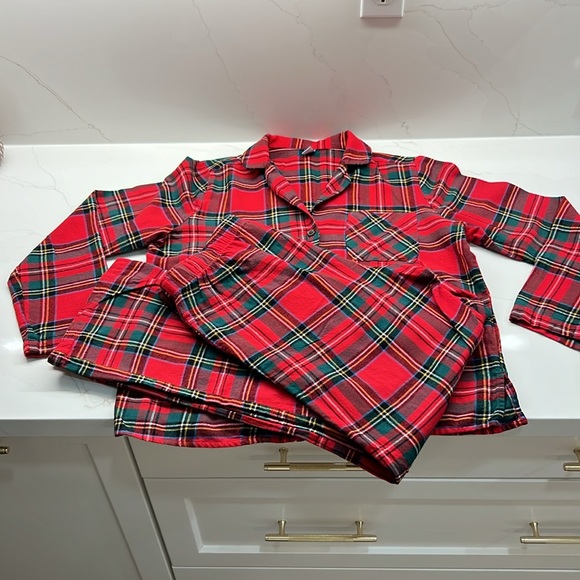 Old Navy Christmas Red Flannel Pajamas set “Match the Fam” size Med EUC - Picture 7 of 10